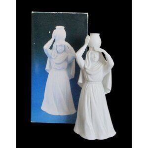 Avon Nativity Collectibles Women with Water Jar Figurine Vintage 1990